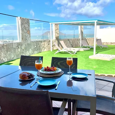 Ereza Lobos Corralejo